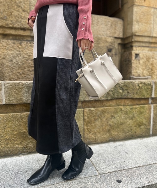 Chez toi（シェトワ）の「スエード×リブ切替バイカラースカート（スカート・レディース・ブラック/カーキ/ピンク/グレイッシュベージュ・FREE）」の16枚目の写真