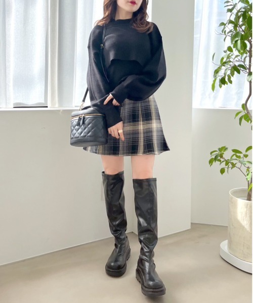 OLIVE des OLIVE（オリーブデオリーブ）の「クロップドトップス×インナー（ニット/セーター・レディース・ブラック/オフホワイト/サックスブルー・FREE）」の4枚目の写真