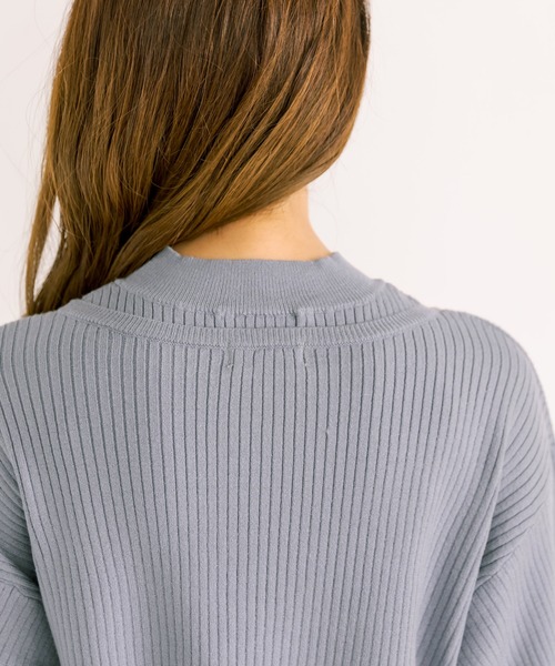 OLIVE des OLIVE（オリーブデオリーブ）の「クロップドトップス×インナー（ニット/セーター・レディース・ブラック/オフホワイト/サックスブルー・FREE）」の6枚目の写真