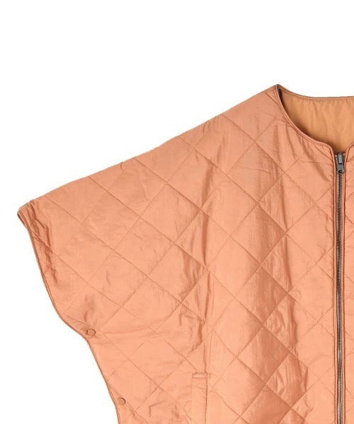 marjour（マージュール）の「PADDING PONCHO（その他アウター・レディース・テラコッタ/ホワイト系/ベージュ・M）」の9枚目の写真