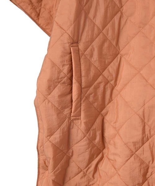 marjour（マージュール）の「PADDING PONCHO（その他アウター・レディース・テラコッタ/ホワイト系/ベージュ・M）」の12枚目の写真