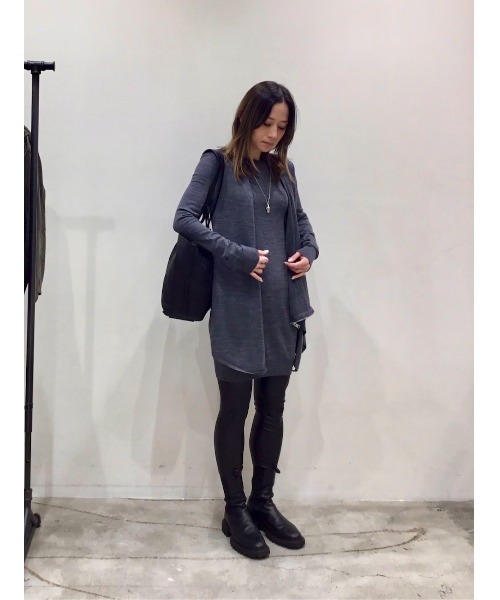 ALLSAINTS（オールセインツ）の「CORA HIGH-RISE SKINNY FIT FAUX LEGGINGS | CORA ハイライズ スキニー フィット フェイク レギンス（その他パンツ・レディース・ブラック・10/6/8/4/12）」の10枚目の写真
