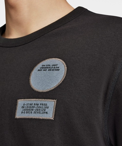 G-STAR(ジースター)の「BADGES T-SHIRT/ロゴT/ワッペン(Tシャツ/カットソー・メンズ・ダークブラック/ホワイト・MEDIUM/SMALL/LARGE/X-LARGE/X-SMALL)」の10枚目の写真