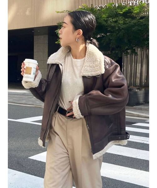 Ungrid（アングリッド）の「フェイクムートンボアブルゾン（ブルゾン・レディース・ブラック/ダークブラウン・SMALL/MEDIUM）」の3枚目の写真