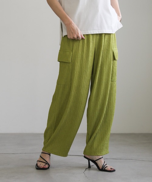 select MOCA（セレクトモカ）の「楊柳プリーツワイドカーゴパンツ（カーゴパンツ・レディース・ブラック/ライトオリーブ・FREE）」の5枚目の写真