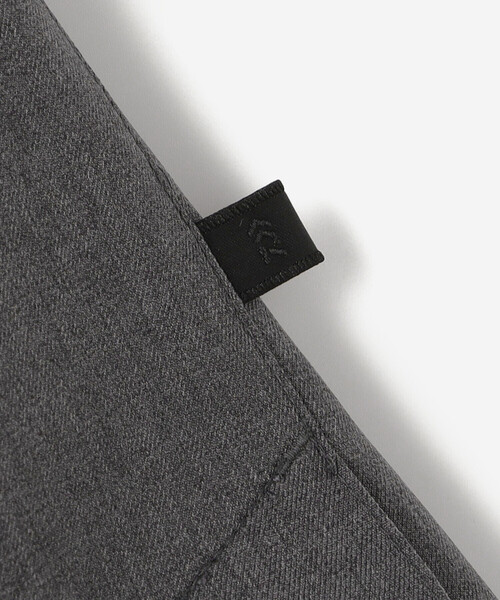 DAIWA PIER39（ダイワピア39）の「DAIWA PIER39 | TECH DOUBLE-BREASTED JACKET MEN（テーラードジャケット・メンズ・グレー/ダークネイビー・S/M）」の16枚目の写真