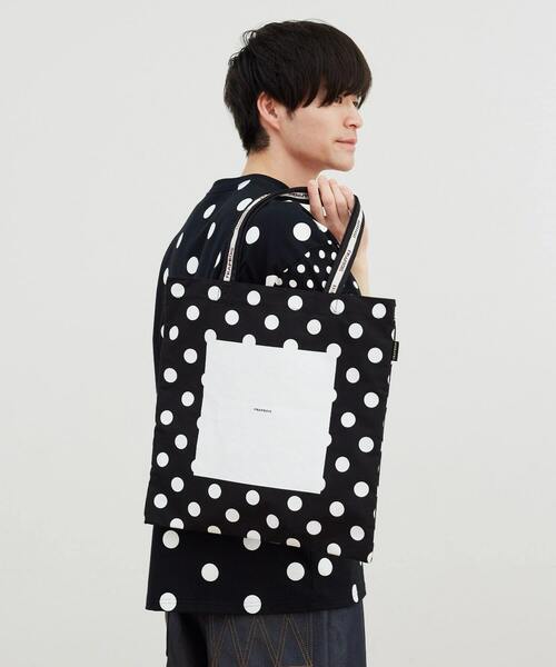 FRAPBOIS（フラボア）の「ドットロゴトート（トートバッグ・レディース・ブラック/キナリ・FREE）」の19枚目の写真