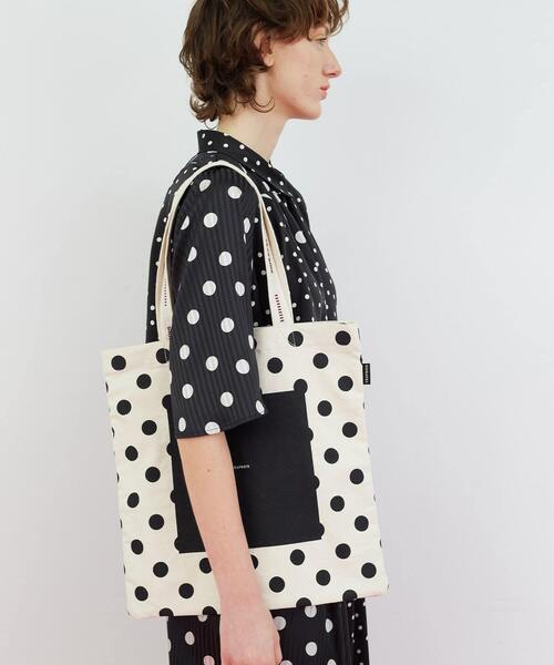 FRAPBOIS（フラボア）の「ドットロゴトート（トートバッグ・レディース・ブラック/キナリ・FREE）」の20枚目の写真