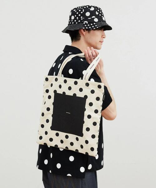 FRAPBOIS（フラボア）の「ドットロゴトート（トートバッグ・レディース・ブラック/キナリ・FREE）」の17枚目の写真