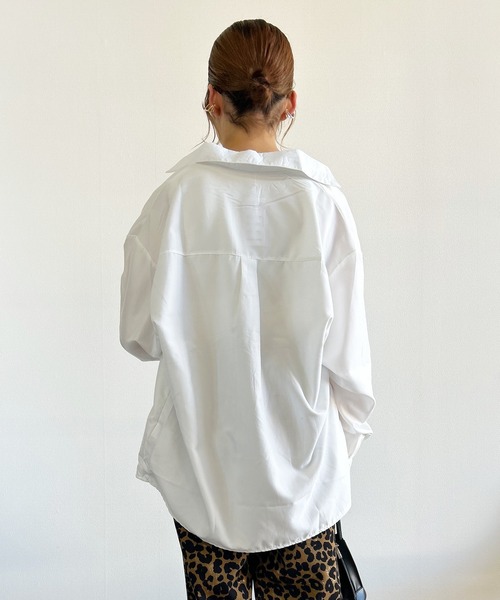 Kotoe(コトエ)の「ビッグシャツ ドロップショルダー 白シャツ ホワイト(シャツ/ブラウス・レディース・ホワイト・FREE)」の3枚目の写真