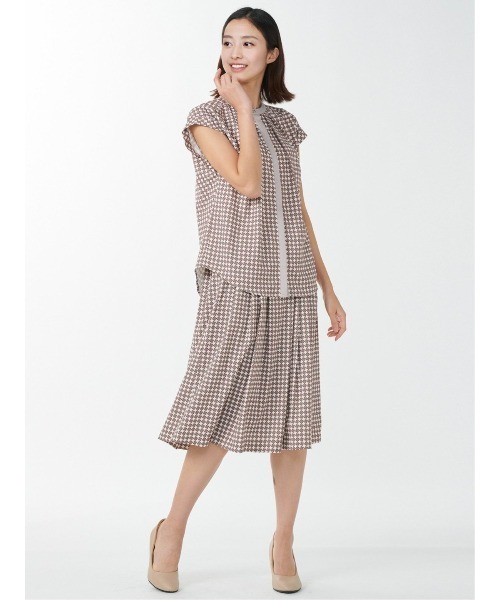 m.f.editorial（エムエフエディトリアル）の「m.f.エディトリアル レディース 配色バンドカラー 半袖比翼ブラウス（シャツ/ブラウス・レディース・ベージュ/ブラウン/ホワイト・MEDIUM/LARGE）」の11枚目の写真