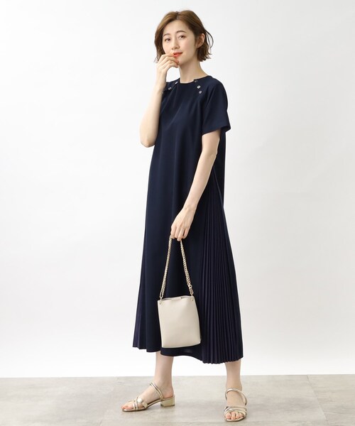 grove（グローブ）の「◆サイドプリーツカノコワンピース（ワンピース・レディース・ナチュラル/ブラック/ネイビー・02/03/04/01/05）」の9枚目の写真