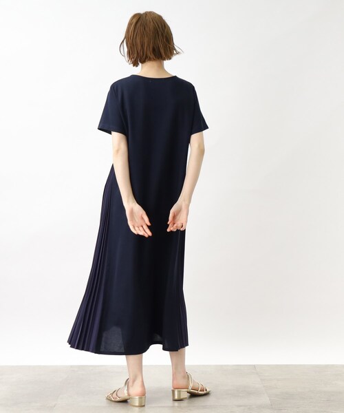 grove（グローブ）の「◆サイドプリーツカノコワンピース（ワンピース・レディース・ナチュラル/ブラック/ネイビー・02/03/04/01/05）」の11枚目の写真