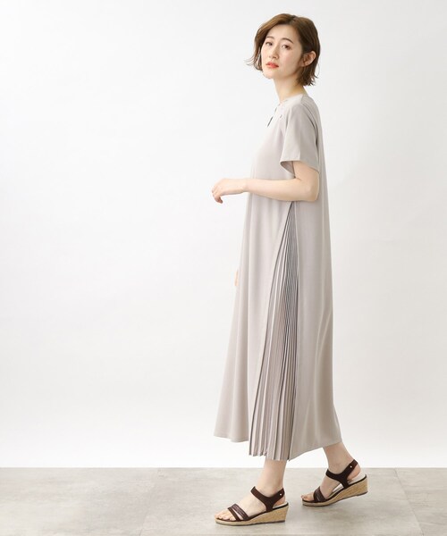 grove（グローブ）の「◆サイドプリーツカノコワンピース（ワンピース・レディース・ナチュラル/ブラック/ネイビー・02/03/04/01/05）」の15枚目の写真