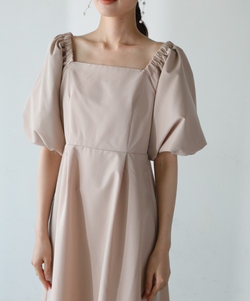 M.deux(エムドゥ)の「【2wayボリュームスリーブワンピース】(ワンピース・レディース・ブラック/ベージュ・MEDIUM)」の10枚目の写真