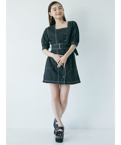 MURUA(ムルーア)の「スクエアネックミニワンピース(ワンピース・レディース・ブラック/グリーン・FREE)」の4枚目の写真