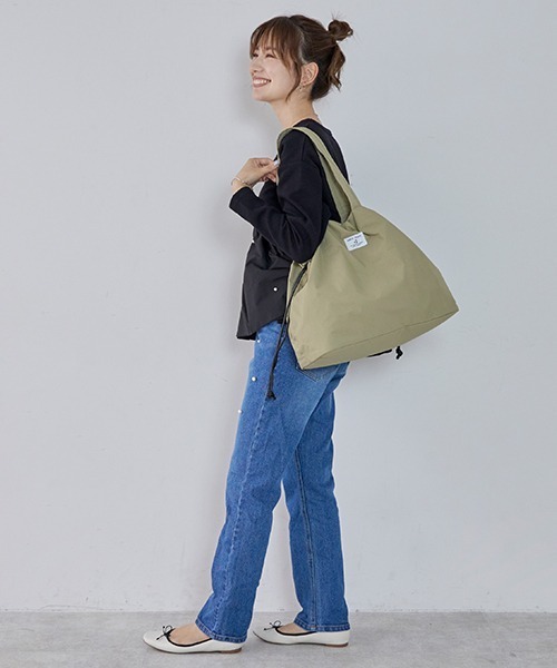 petit main（プティマイン）の「【WEB限定】【プティプラ】ママパパ巾着トートバッグ（トートバッグ・レディース・オリーブ・FREE）」の4枚目の写真