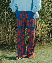 moyan ecri（モヤン エクリ）の「<moyan ecri>2WAYオリジナル柄パンツlucky charm motif multi way knit pants（その他パンツ）」