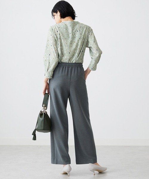 BELLUNA PLUS(ベルーナ)の「ストレッチ素材美脚ワイドパンツ60丈(その他パンツ・レディース・ブラウン系その他/ブルーグレー/グレー系その他/杢グレー・LARGE/X-LARGE/SMALL/MEDIUM)」の18枚目の写真