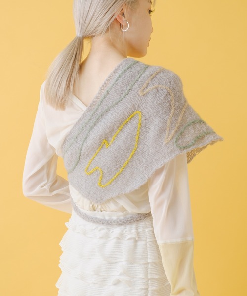 Kastane(カスタネ)の「【C -cie-】 contour scarf(ストール/ショール・レディース・ホワイト/ライトグレー・FREE)」の13枚目の写真