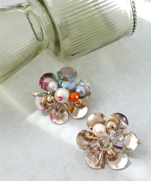 Three Four Time（ｽﾘｰﾌｫｰﾀｲﾑ）の「コットンパール×パーツMIXフラワーヘアカフ（ヘアゴム・レディース・クリア/マルチ・FREE）」の10枚目の写真