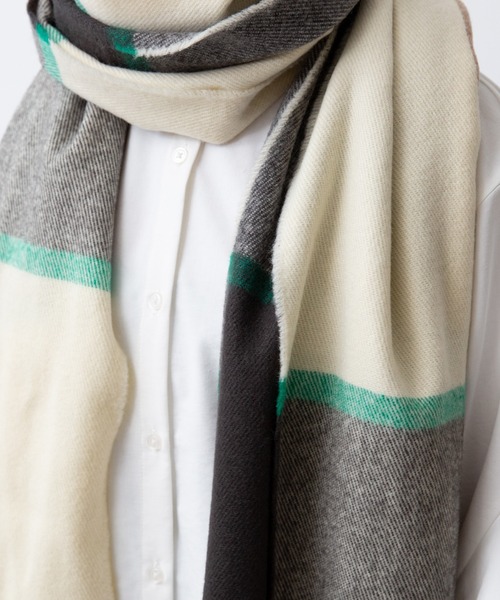 welleg（ウェレッグ）の「幅たっぷり 大判チェックストール（ストール/ショール・レディース・ブラウン系/イエロー系/ブルー系/グレー系/アイボリー系/ベージュ系/グリーン系・フリー）」の22枚目の写真