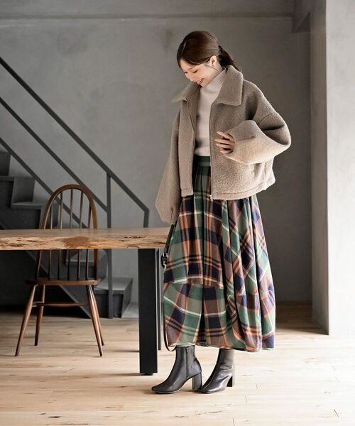 rps(アールピーエス)の「ボリューム袖ZIPジャケット(その他アウター・レディース・アイボリー/グレイッシュベージュ/ブラック/チャコールグレー・フリー)」の12枚目の写真