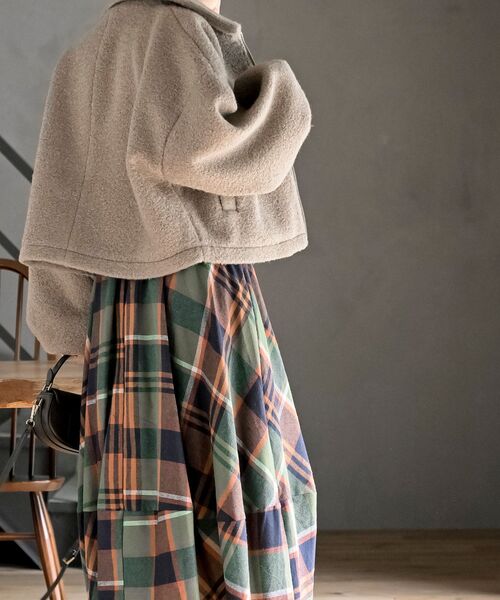 rps(アールピーエス)の「ボリューム袖ZIPジャケット(その他アウター・レディース・アイボリー/グレイッシュベージュ/ブラック/チャコールグレー・フリー)」の14枚目の写真