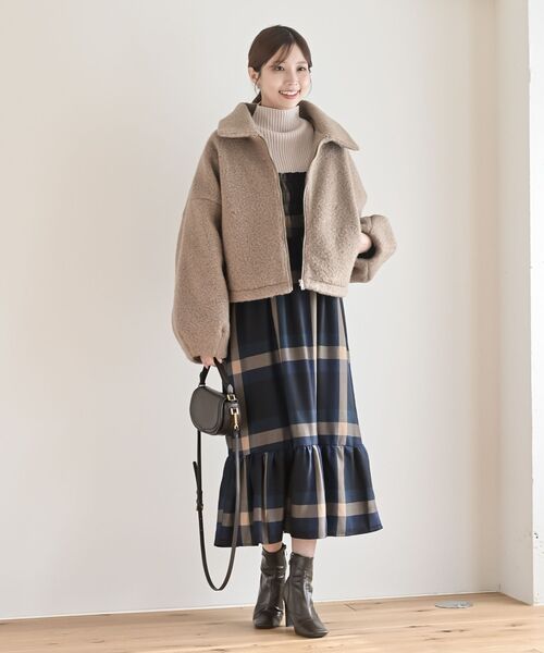 rps(アールピーエス)の「ボリューム袖ZIPジャケット(その他アウター・レディース・アイボリー/グレイッシュベージュ/ブラック/チャコールグレー・フリー)」の19枚目の写真