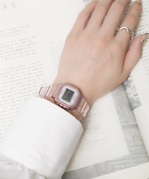 【新品レア】サイン入り色紙付き ガールズ＆パンツァー デジタルカメラ CASIO 新品レア】サイン入り色紙付き ガールズ＆パンツァー デジタル