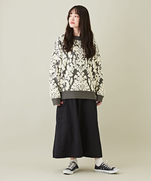 CUBE SUGAR（キューブシュガー）の「ブークレジャガードバロック柄プルオーバーニット（ニット/セーター・レディース・ネイビー/ブラウン/チャコールグレー・M）」の5枚目の写真