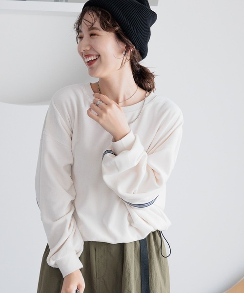 LEPSIM（レプシィム）の「ベロアラインプルオーバー　990505（Tシャツ/カットソー・レディース・ネイビー/ライトグレー/オフホワイト・FREE）」の4枚目の写真