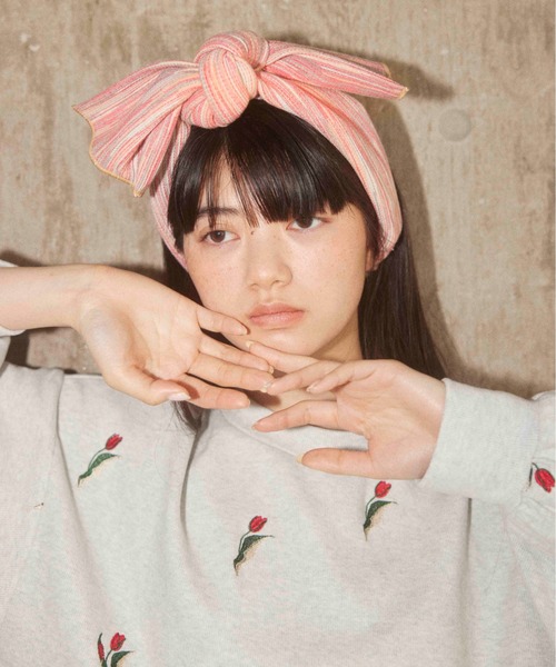 Casselini(キャセリーニ)の「Casselini(キャセリーニ)ビッグリボンメロウヘアバンド(ヘアバンド・レディース・レッド/パープル・FREE)」の1枚目の写真