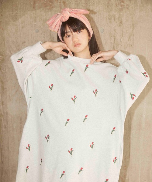Casselini(キャセリーニ)の「Casselini(キャセリーニ)ビッグリボンメロウヘアバンド(ヘアバンド・レディース・レッド/パープル・FREE)」の8枚目の写真