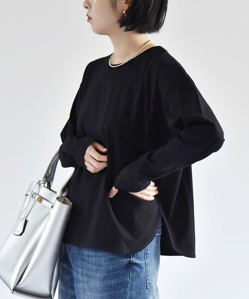 quaranciel(カランシエル)の「quaranciel:〈洗濯機可能〉ラウンドヘム ロングスリーブ コンパクト Tシャツ(Tシャツ/カットソー・レディース・チャコールグレー/ホワイト/オフホワイト/ブラック・ONE SIZE)」の8枚目の写真