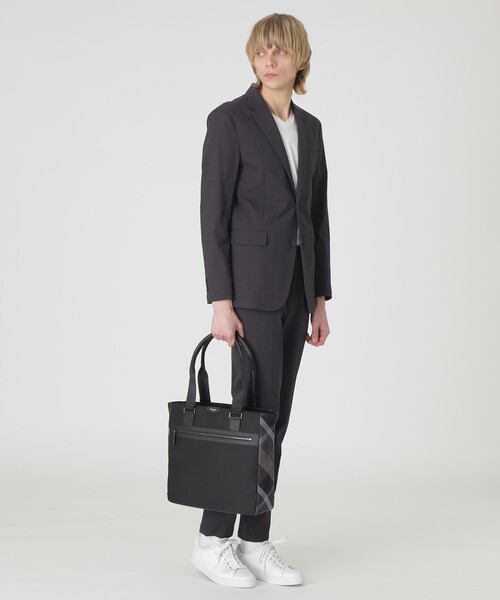 BLACK LABEL CRESTBRIDGE(ブラックレーベル・クレストブリッジ)の「コーデュラバリスティックスリムトート(トートバッグ・メンズ・ブラック/ネイビー・FREE)」の11枚目の写真