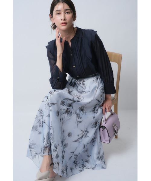 JUSGLITTY(ジャスグリッティー)の「シアーフラワープリントスカート(スカート・レディース・ライトブルー/ベージュ・2/0/1)」の13枚目の写真