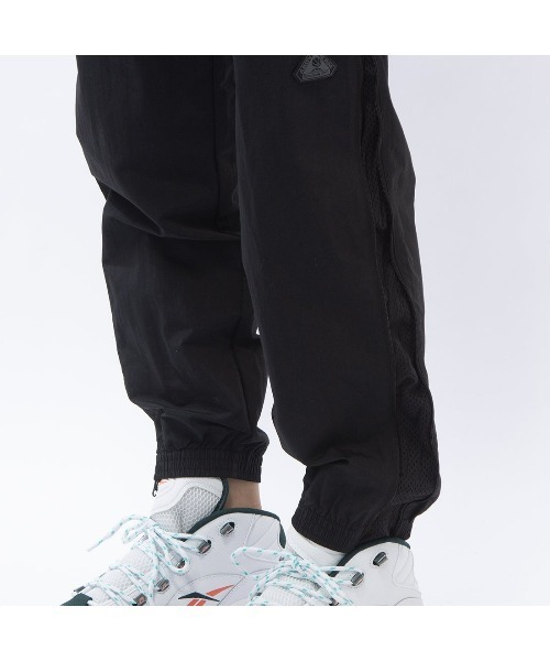 Reebok(リーボック)の「クラシック ATR パンツ / ATR HOOPWEAR PANT(スウェットパンツ・メンズ・ブルー/ブラック・LARGE/MEDIUM/SMALL/XX-LARGE/X-LARGE)」の9枚目の写真