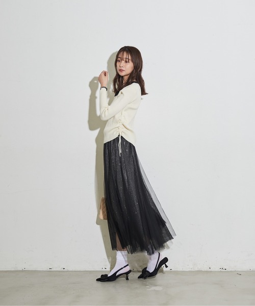 MOCOA'S(モコアズ)の「サイドドロストシャーリングニット(ニット/セーター・レディース・ブラック/アイボリー/グレー・FREE)」の14枚目の写真