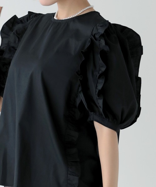 O.S.K（オーエスケー）の「[O.S.K] ショルダーフリルブラウス（シャツ/ブラウス・レディース・ホワイト/ブラック・FREE）」の10枚目の写真