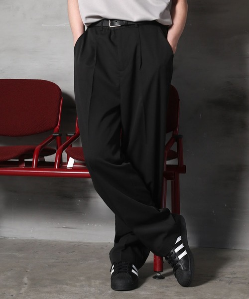 SPINNS(スピンズ)の「【サイズ展開あり・ユニセックスで着用可能】テーラードスラックスパンツ(スラックス・メンズ・チャコール/ブラック・L/M/S)」の2枚目の写真