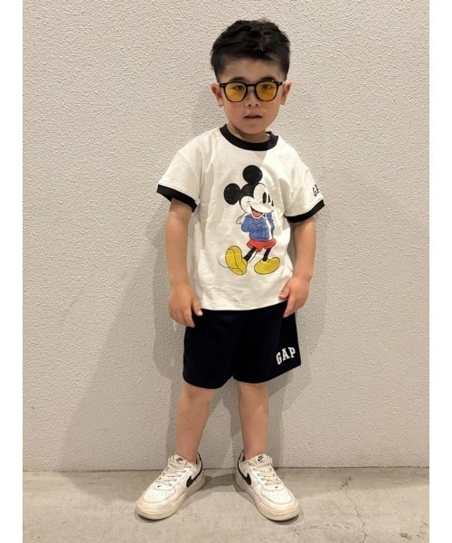 GAP（ギャップ）の「babyGap ディズニー ミッキーマウス グラフィックTシャツ（Tシャツ/カットソー・キッズ・ホワイト・18-24M/3 YRS/4 YRS/5 YRS/2 YRS/12-18M）」の5枚目の写真