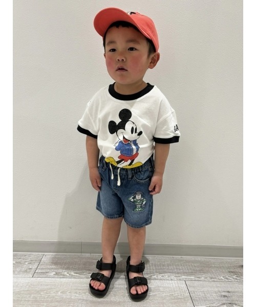 GAP（ギャップ）の「babyGap ディズニー ミッキーマウス グラフィックTシャツ（Tシャツ/カットソー・キッズ・ホワイト・18-24M/3 YRS/4 YRS/5 YRS/2 YRS/12-18M）」の6枚目の写真