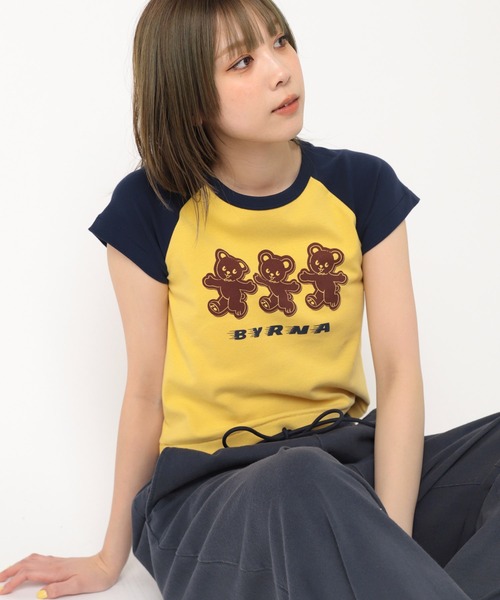 RNA(アールエヌエー)の「M2236 3匹の熊ちびラグランT(Tシャツ/カットソー・レディース・マスタード/ホワイト/ホワイト×ネイビー・MEDIUM)」の3枚目の写真