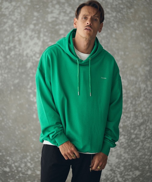 THEOREM(セオレム)の「mpa3425- One Point Embroidered Laidback Hoodie パーカー(パーカー・メンズ・グレー/ブラック/グリーン/ベージュ/チャコール/サックスブルー・M/L/XL)」の5枚目の写真