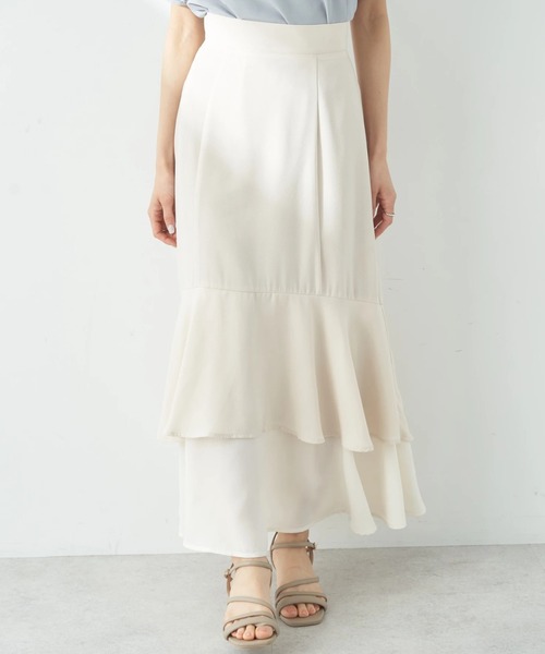 earth music&ecology（アースミュージックアンドエコロジー）の「バイカラーラッフルヘムスカート（スカート・レディース・ベージュ/ピンクベージュ/ブルー・M/S）」の2枚目の写真