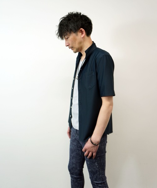 HIDEAWAYS NICOLE（ハイダウェイニコル）の「シアーマイクロチェックシャツ（シャツ/ブラウス・メンズ・ブラック/ブルーグリーン/オフホワイト・MEDIUM/LARGE/X-LARGE）」の19枚目の写真