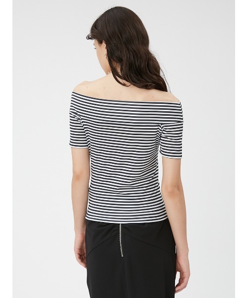 FRAY I.D（フレイアイディー）の「オフショルダーカットソー（Tシャツ/カットソー・レディース・ホワイト/その他/ブラック/ブラウン・FREE）」の6枚目の写真