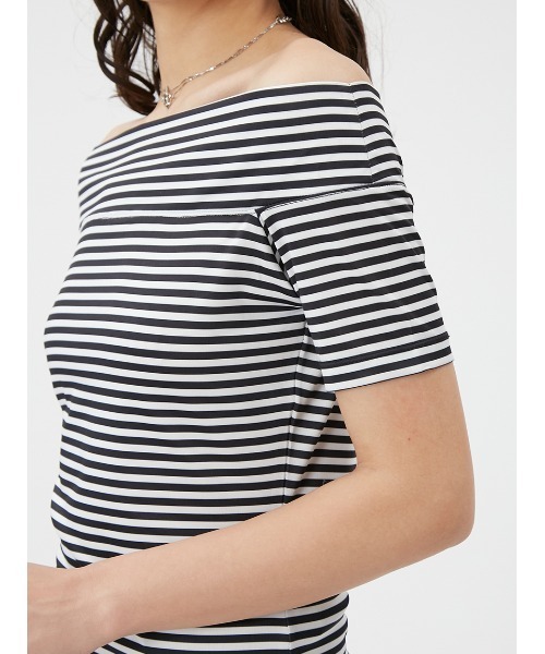 FRAY I.D（フレイアイディー）の「オフショルダーカットソー（Tシャツ/カットソー・レディース・ホワイト/その他/ブラック/ブラウン・FREE）」の9枚目の写真