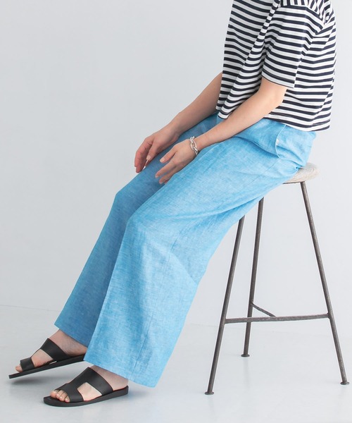 URBAN RESEARCH(アーバンリサーチ)の「リネンワイドスラックス(スラックス・レディース・ブルー/ブラック・40/38/36)」の4枚目の写真